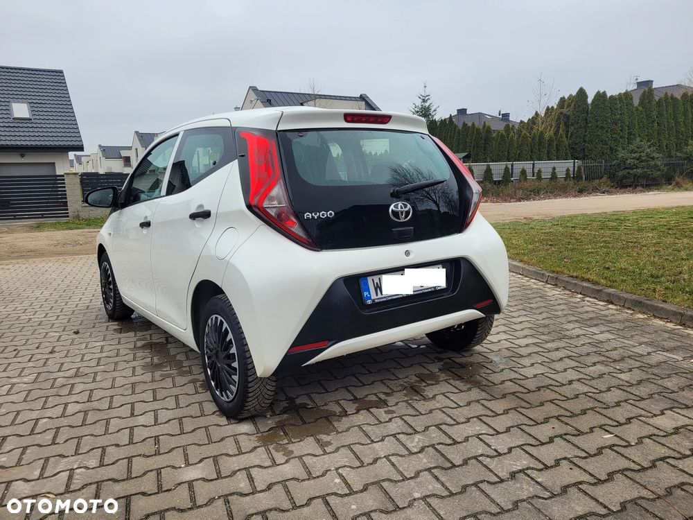Toyota Aygo x-trend - 14