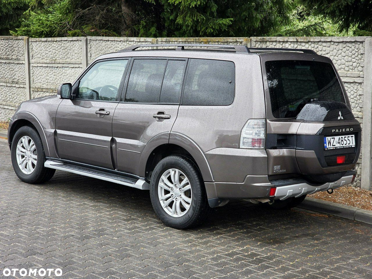 Mitsubishi Pajero - 6