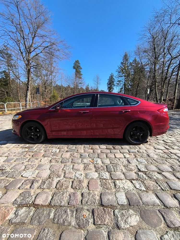 Ford Fusion - 12