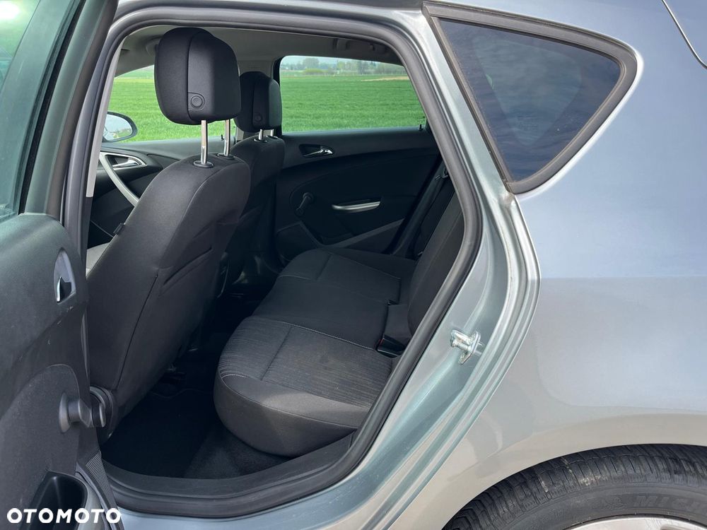 Opel Astra 1.4 T Cosmo - 28