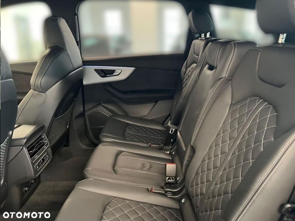 Audi Q7 - 9
