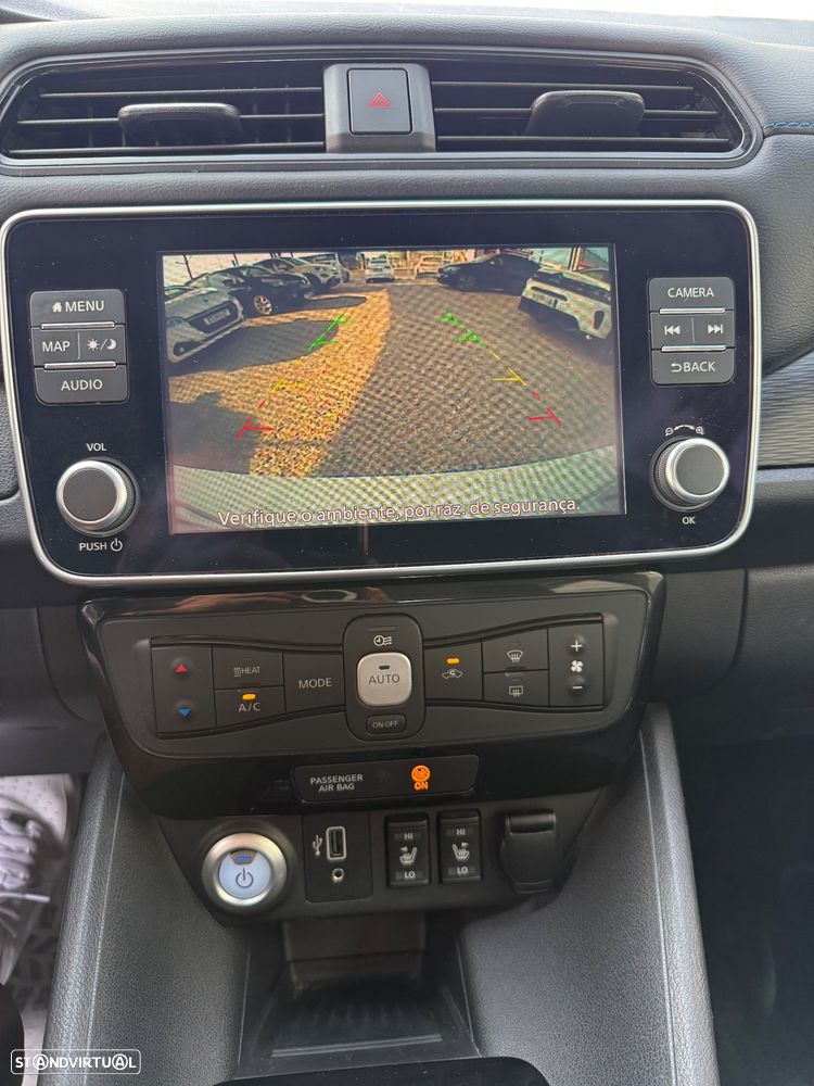 Nissan Leaf N-Connecta - 12