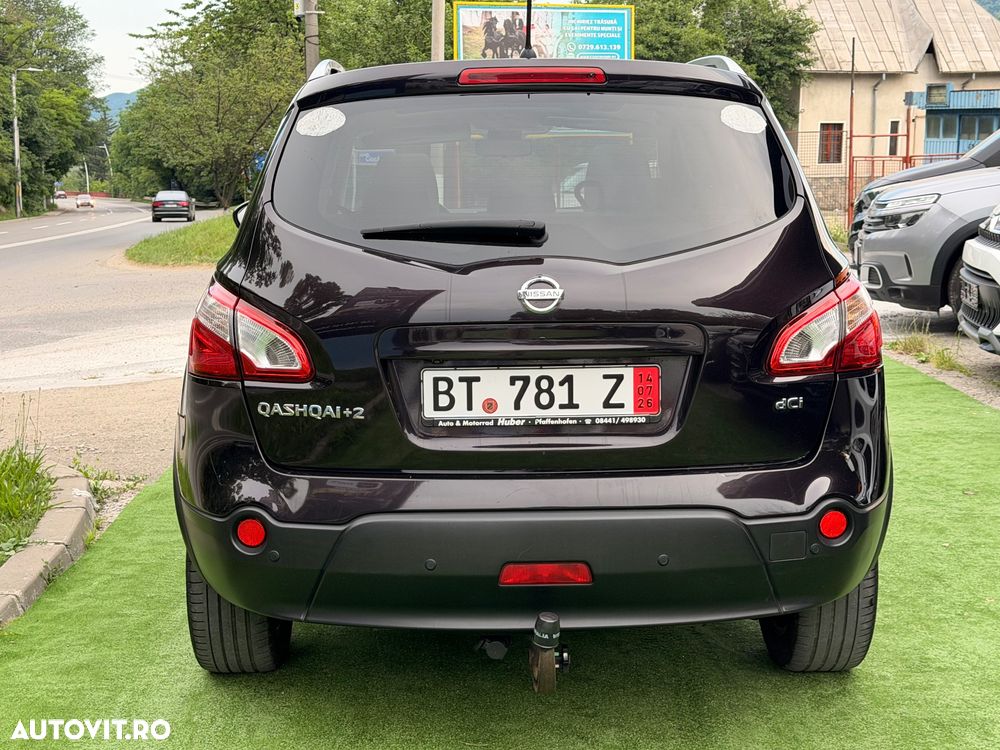 Nissan Qashqai+2 - 10