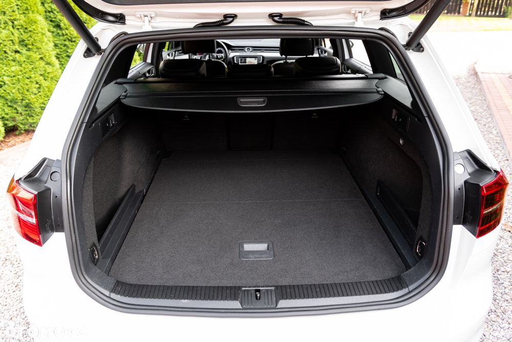 Volkswagen Passat Variant 2.0 TSI (BlueMotion Technology) 4Motion DSG Highline - 21