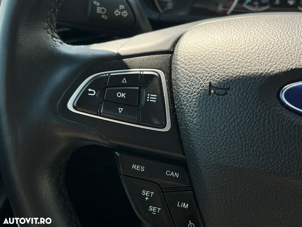 Ford EcoSport - 16