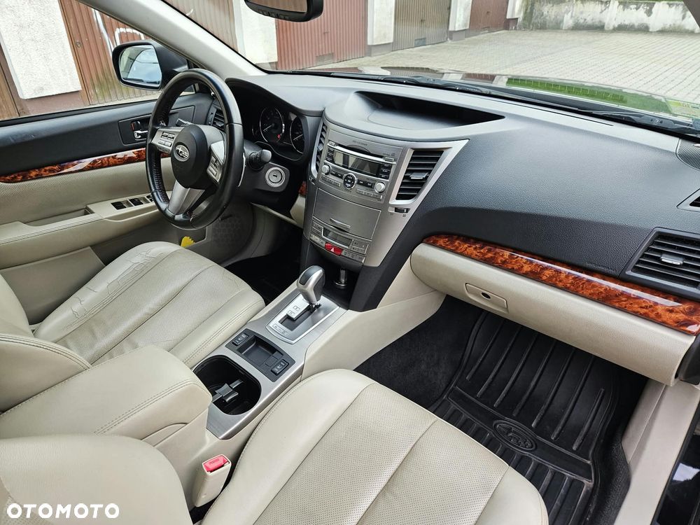 Subaru Outback - 13