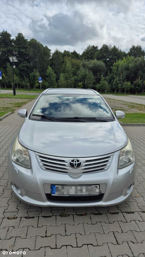 Toyota Avensis - 5