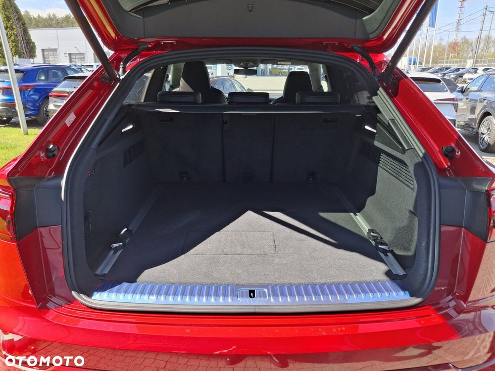 Audi Q8 - 7