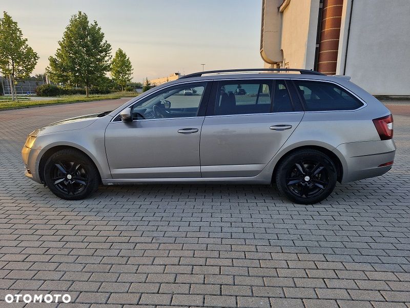 Skoda Octavia 2.0 TDI 4x4 Style DSG - 8