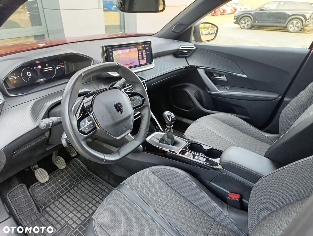 Peugeot 2008 PureTech 100 Allure S&S BVM6 - 20