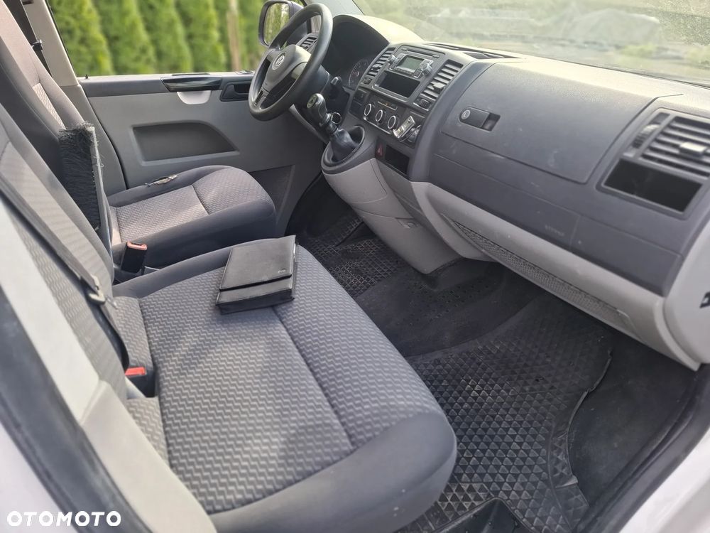 Volkswagen Transporter - 11