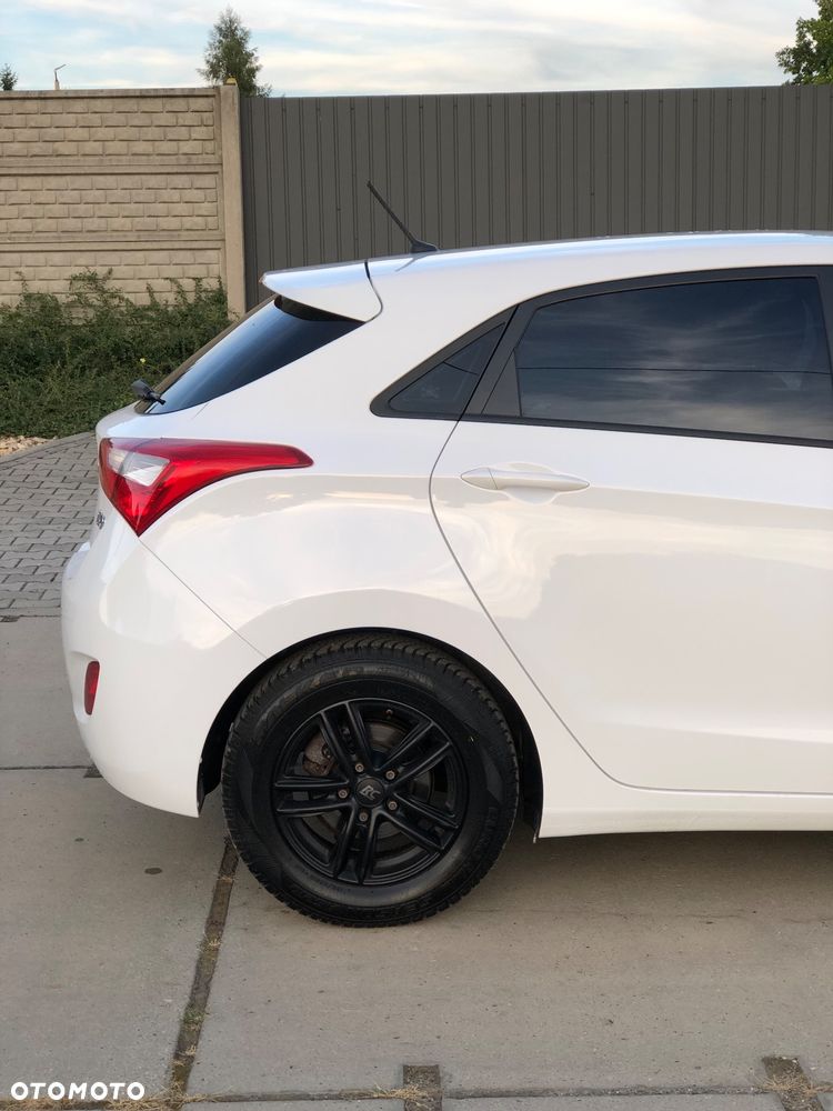 Hyundai i30 1.4 Passion - 8