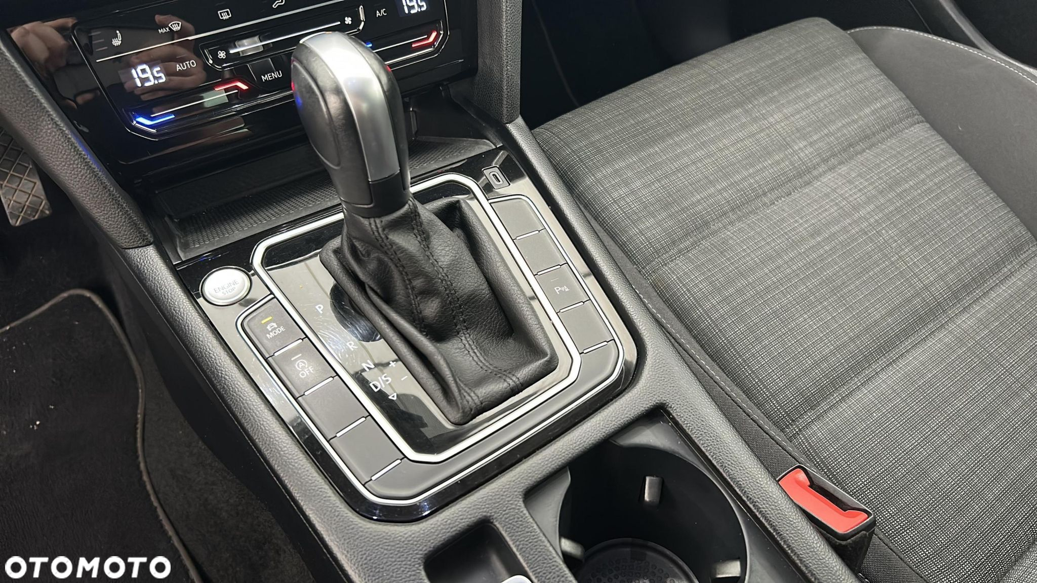 Volkswagen Passat - 19