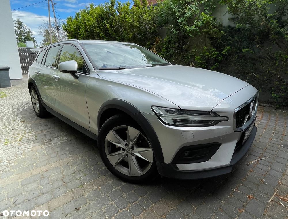 Volvo V60 Cross Country - 2