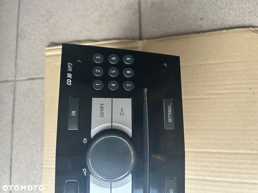Opel Zafira B radio 13289935 Astra H - 4