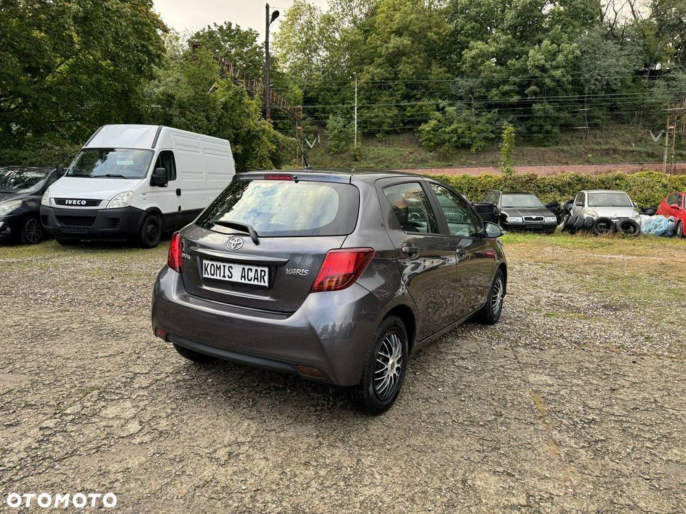 Toyota Yaris - 3