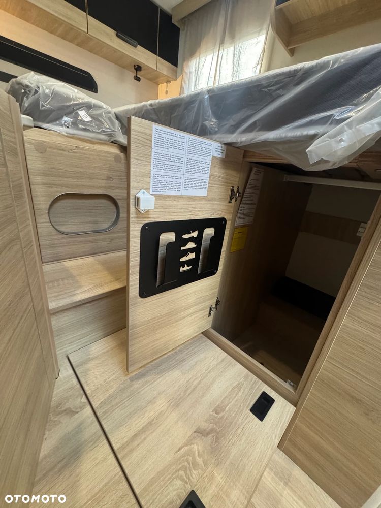 Ford Chausson 627 Titanium Line - 39