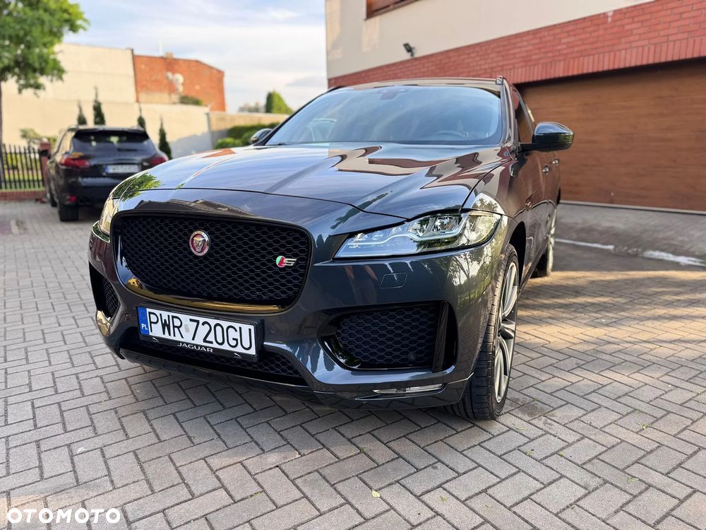Jaguar F-Pace 30d AWD R-Sport - 20