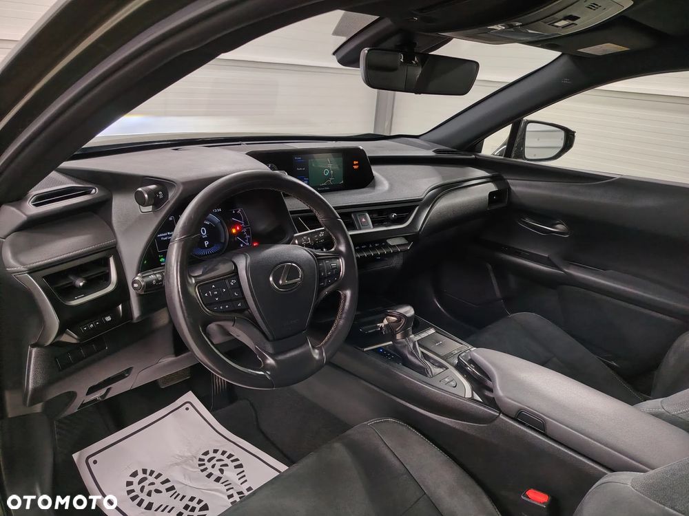 Lexus UX 250h Elegance 2WD - 19