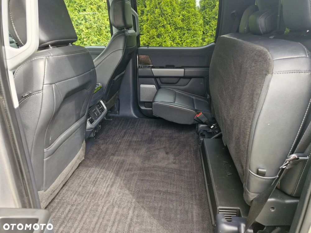 Ford F150 - 4