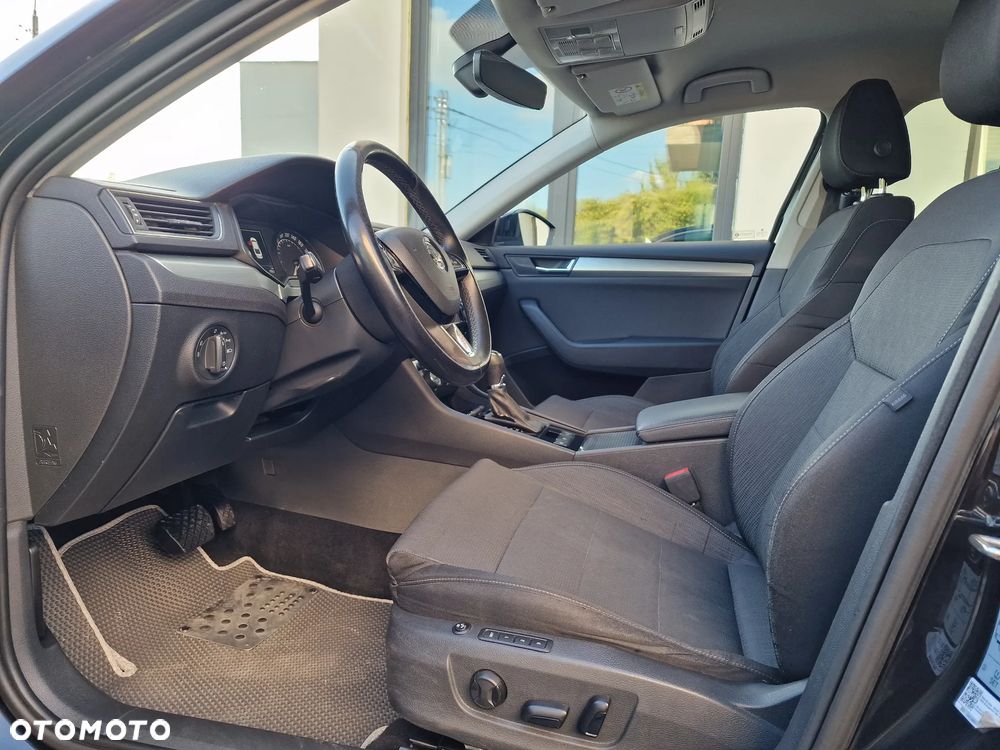 Skoda Superb 1.6 TDI Style DSG - 25