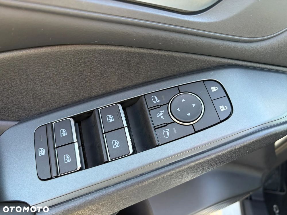 Nissan Qashqai 1.3 DIG-T mHEV N-Connecta Xtronic - 8