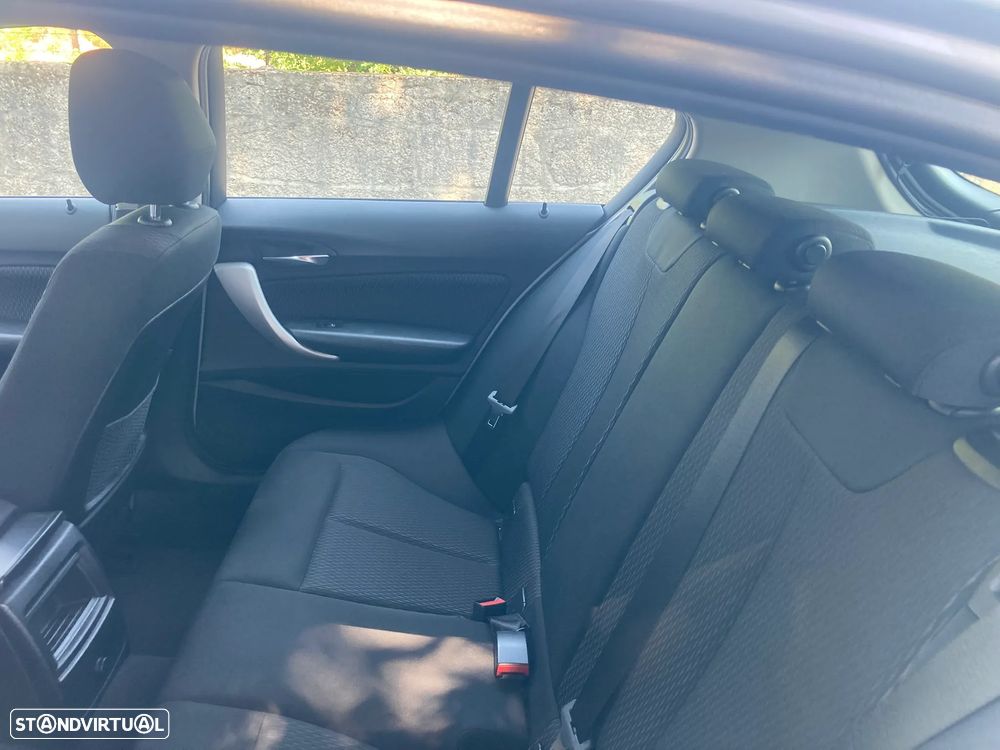 BMW 116 d EfficientDynamics - 11