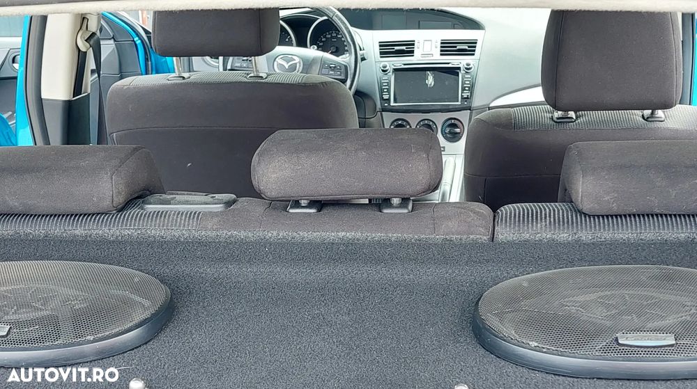 Mazda 3 - 10