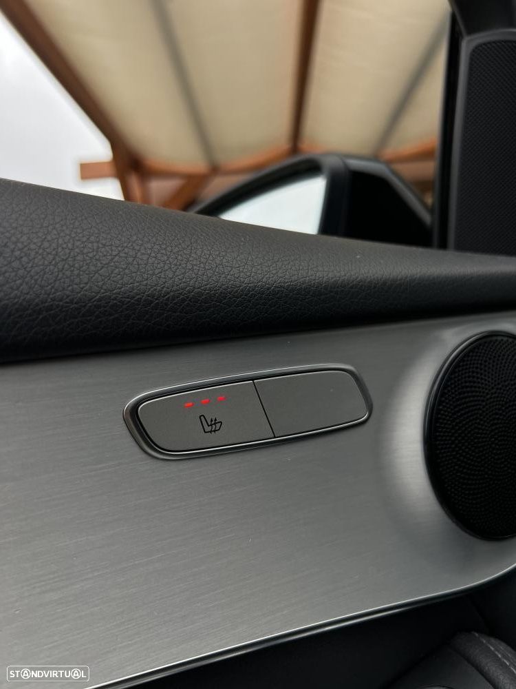 Mercedes-Benz GLC 220 d 4Matic 9G-TRONIC AMG Line - 27