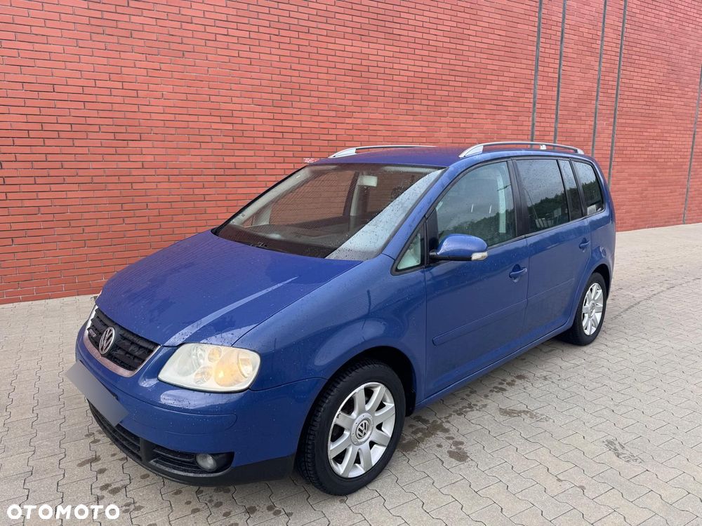 Volkswagen Touran - 1