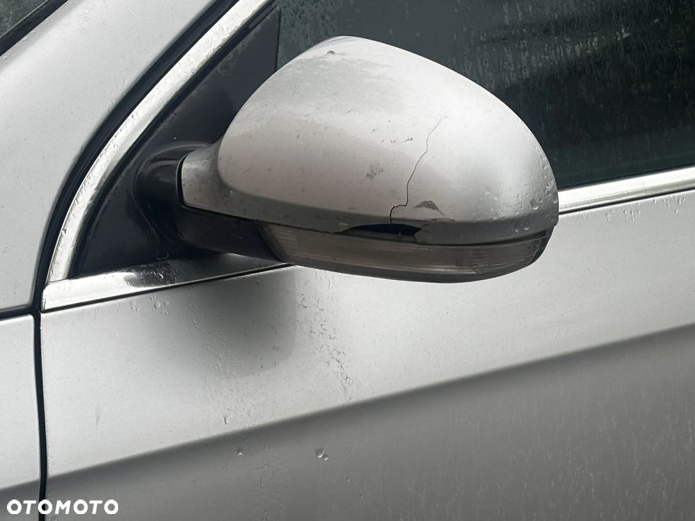Volkswagen Passat - 9