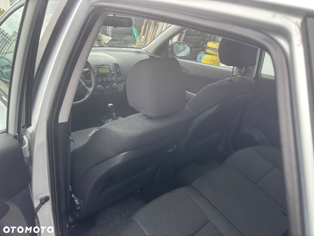 Hyundai i30 1.4 Edition Plus - 19