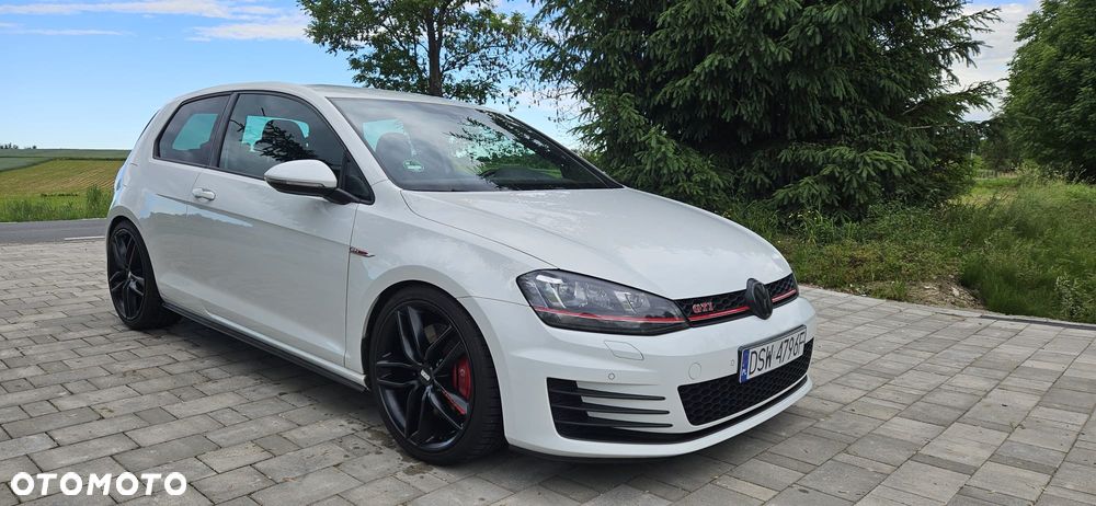 Volkswagen Golf 2.0 TSI BMT GTI Performance - 1