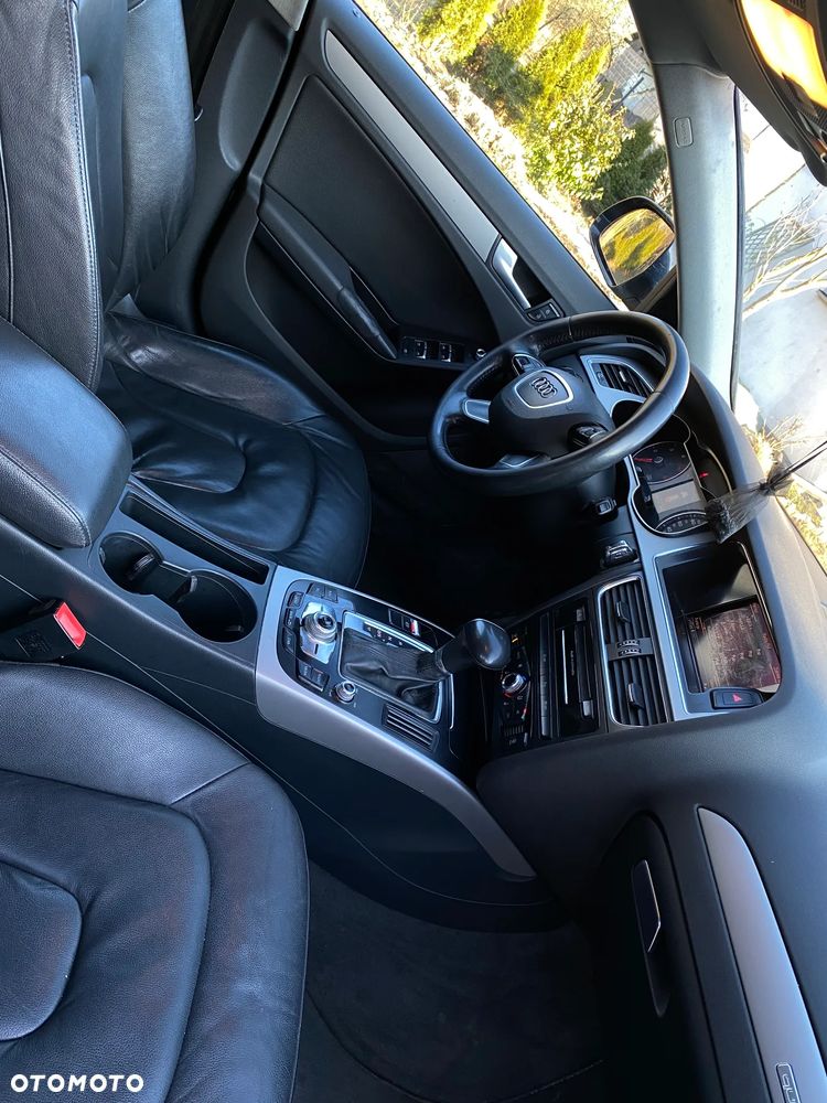 Audi A4 Allroad - 12