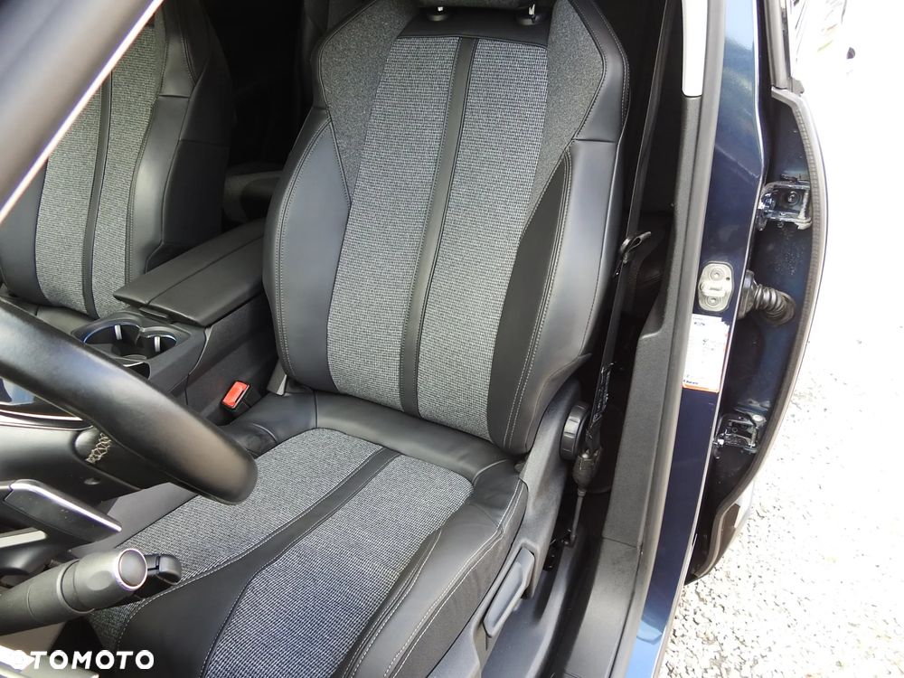 Peugeot 5008 1.6 BlueHDI Allure S&S EAT6 - 10