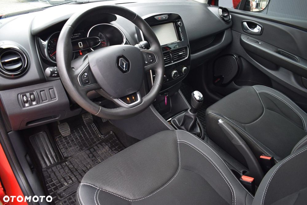 Renault Clio - 12