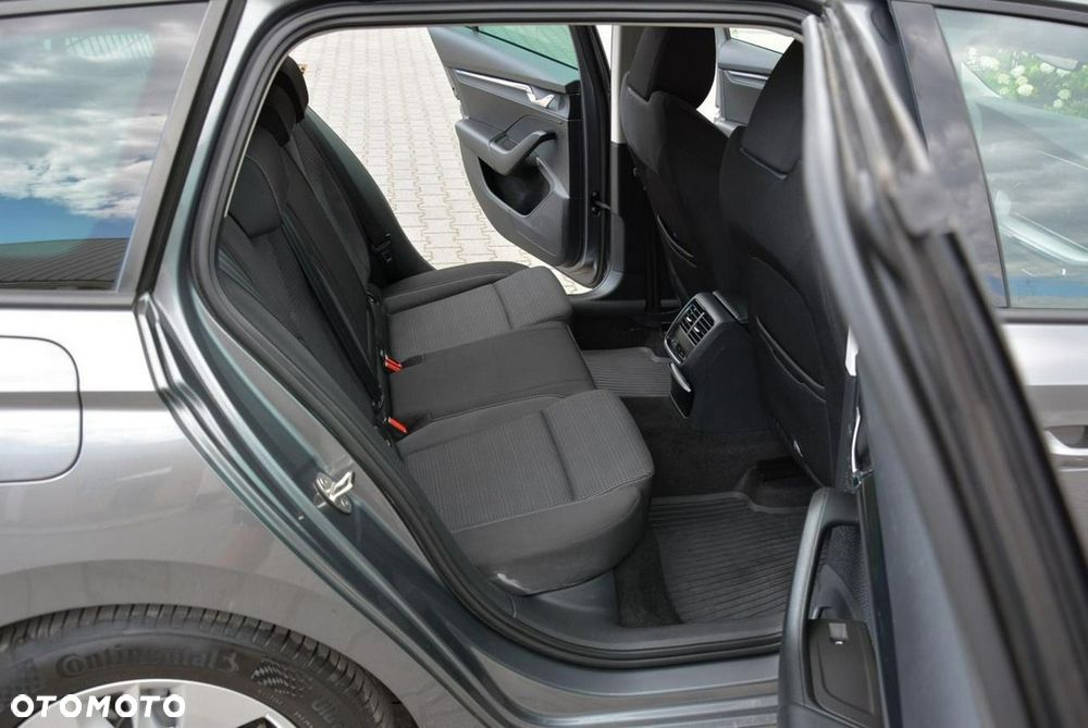Skoda Octavia 2.0 TDI Selection DSG - 15
