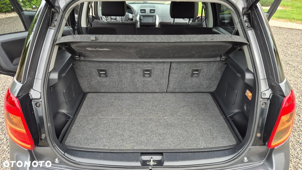 Suzuki SX4 1.6 VVT Streetline 4x2 Club - 19