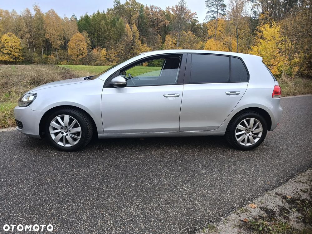 Volkswagen Golf - 2