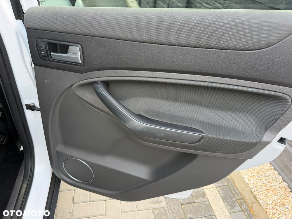 Ford Kuga 2.0 TDCi Trend - 17