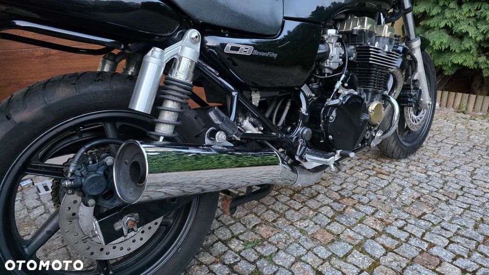 Suzuki GSX - 20