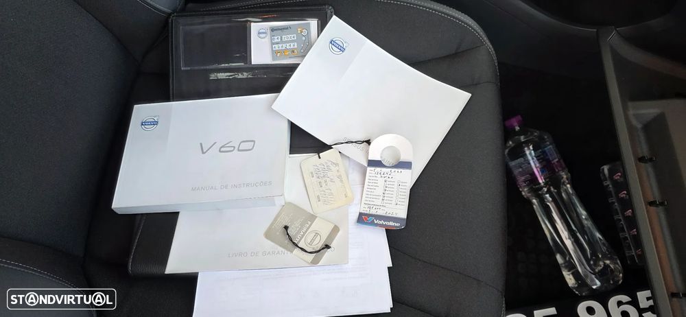 Volvo V60 2.0 D4 Momentum - 10