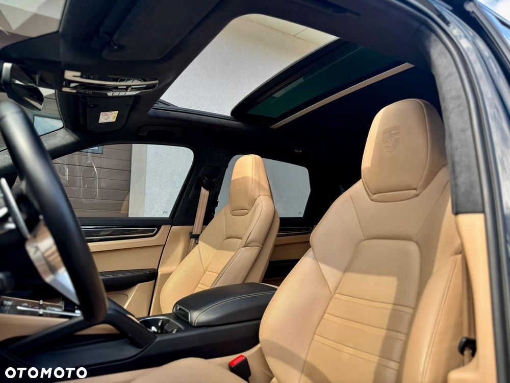 Porsche Cayenne S Platinum Edition - 24
