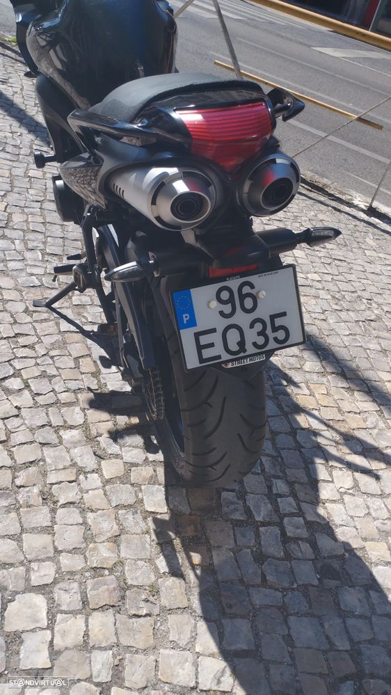 Yamaha Fazer 600 S2 - 8