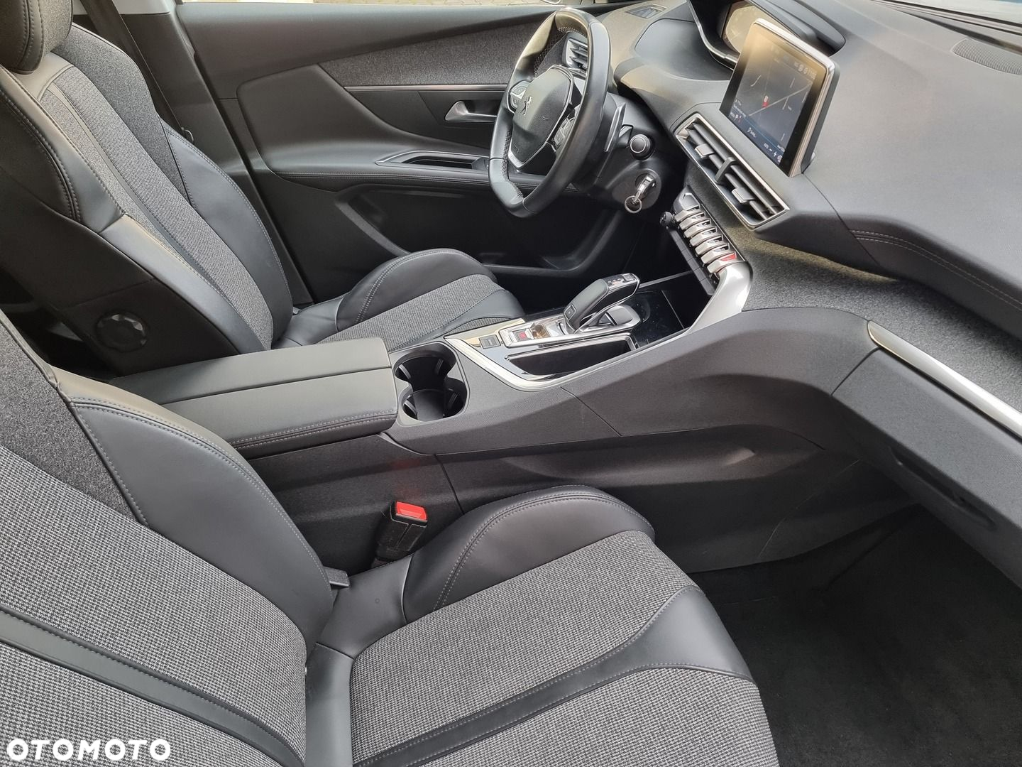 Peugeot 3008 1.2 PureTech Allure S&S EAT6 - 15