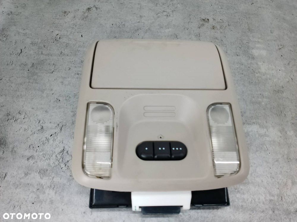 LAMPKA PODSUFITKI CHRYSLER PACIFICA 05096156AA - 5