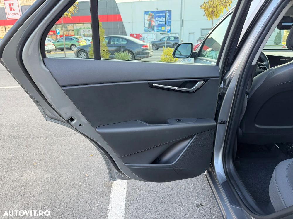 Kia Niro 1.6 GDI HEV 2WD OPF Aut. Edition 7 - 16