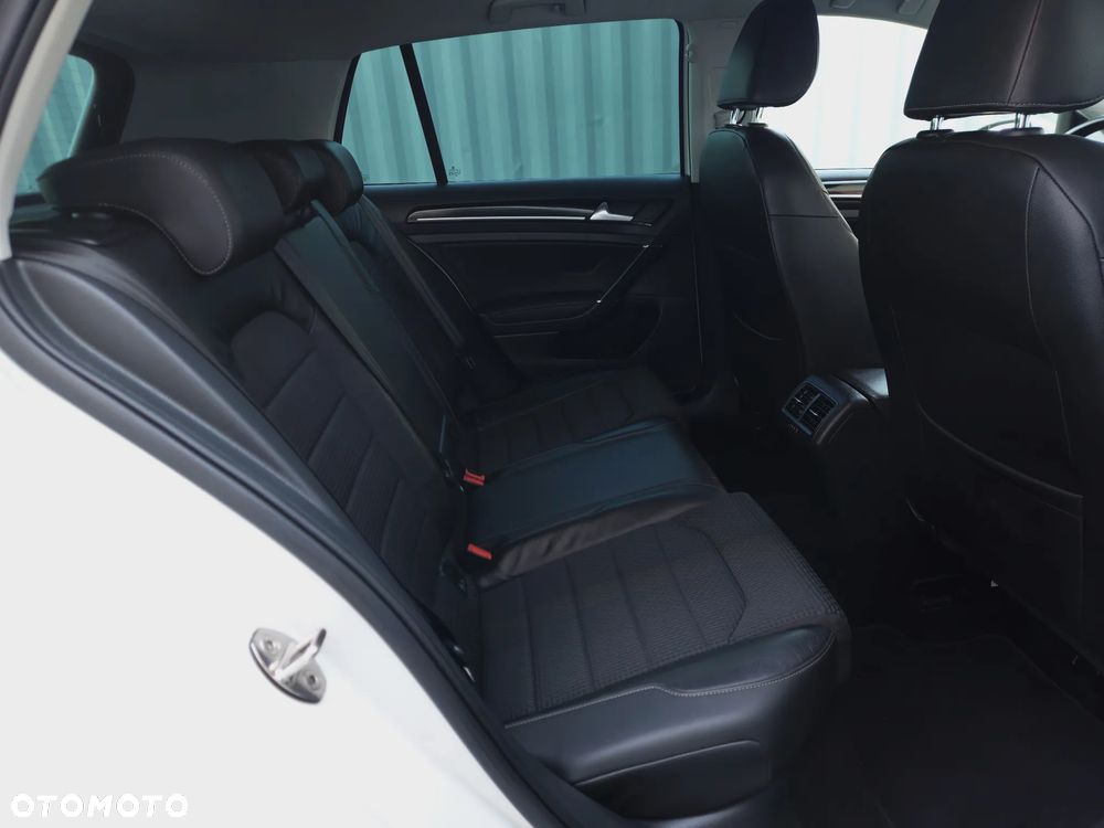 Volkswagen Golf 1.4 TSI BMT Highline - 19