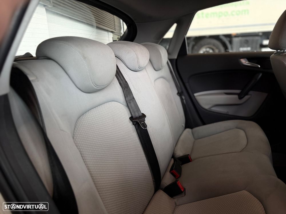 Audi A1 Sportback 1.6 TDI Business Line - 14