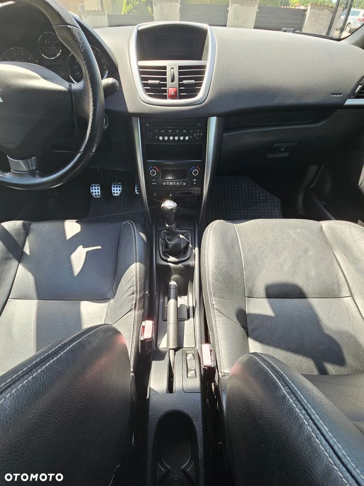 Peugeot 207 CC - 26